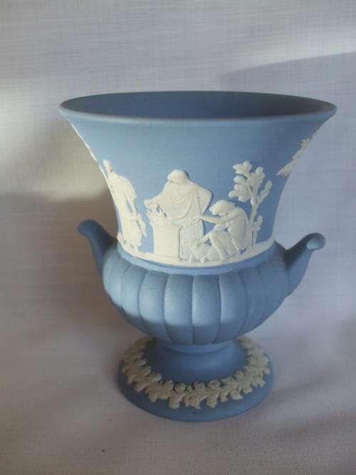 Wedgwood Jasperware vase - 8cm