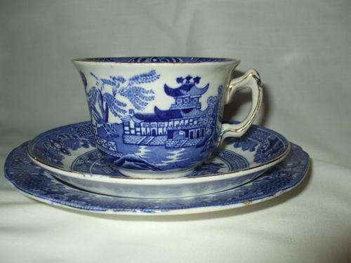 Burleighware Tea Cup Trio - Willow Pattern - vintage