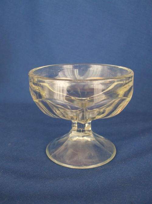 6 x Vintage Ice Cream bowls