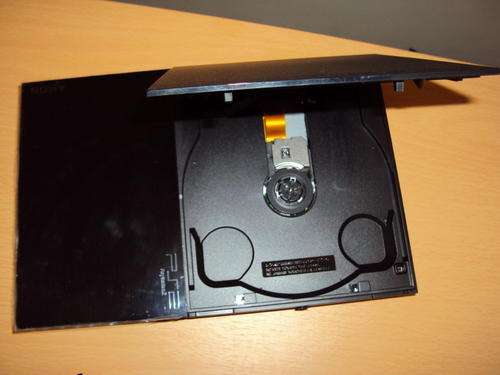 PS2 Console version SCPH-90004 ( only a few day's old ) ***********