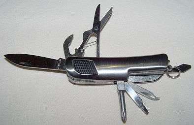 Multifunctional camping pocket knife
