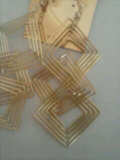 STUNNING EARINGS