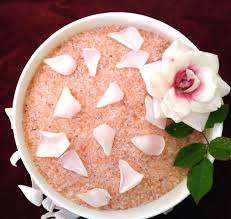 LUXURY ROSE BATH SALTS 200g