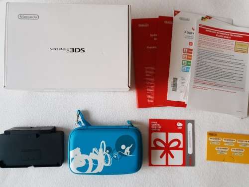 Nintendo 3DS console + 8 Games + Original box