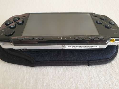 Sony PSP/Playstation Portable Slim + 15 Games + Box