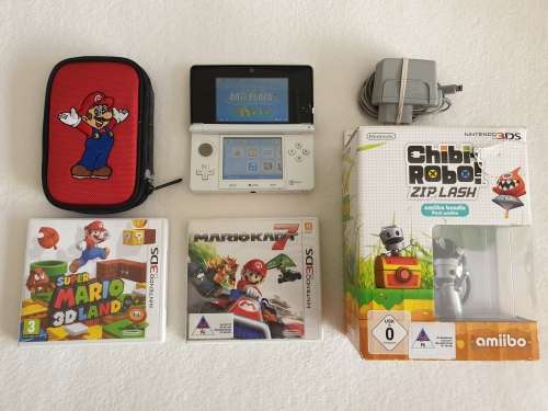 Nintendo 3DS Console + 3 Games
