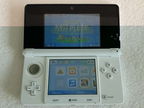Nintendo 3DS Console + 3 Games
