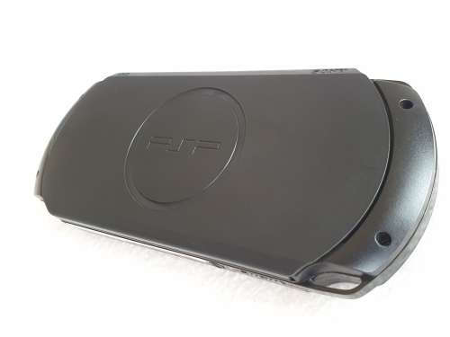 PSP / Playstation Portable 'Street' Console + 5 Games
