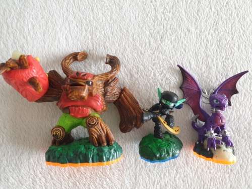 Skylanders Giants + Figurines - Nintendo 3DS Game (EUR)