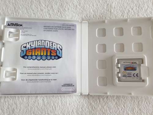 Skylanders Giants + Figurines - Nintendo 3DS Game (EUR)