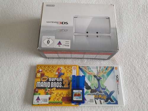 Nintendo 3DS Console + 3 Games