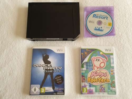 Nintendo Wii Console + 3 Games + Controller