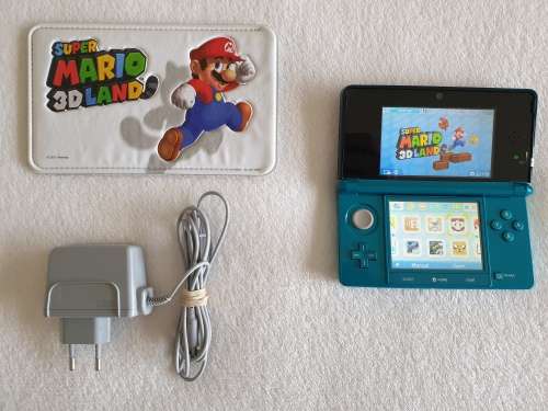 Nintendo 3DS Console + 9 Games