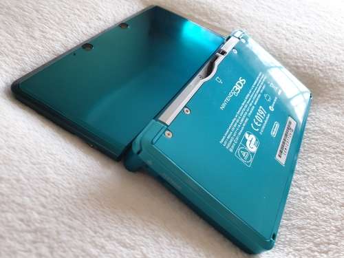 Nintendo 3DS Console + 9 Games