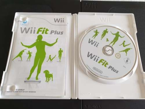Nintendo Wii Balance Board + Wii Fit Plus