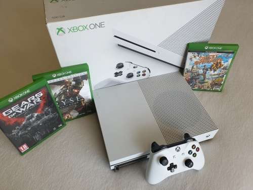 Xbox One S 500GB Console + Games