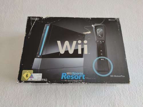 Nintendo Wii Console + 10 Games + 2 Controllers + Box