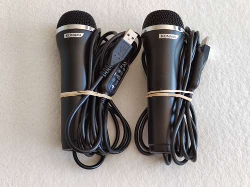 We Sing Games + Microphones - Nintendo Wii Game (PAL)