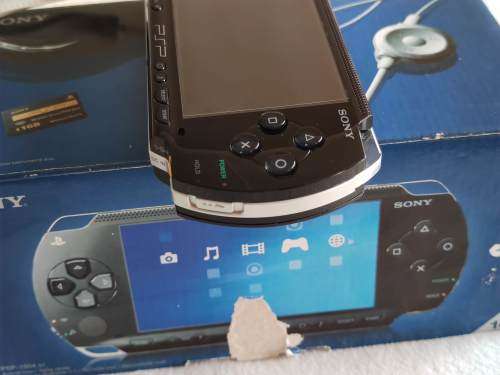 PSP / Playstation Portable Console (Model 1004) + 10 Games + Original Box