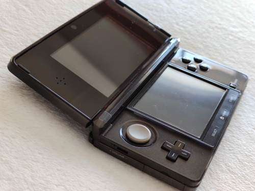 Nintendo 3DS Console + 5 Games (EUR)