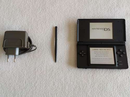 Nintendo DS Lite Console
