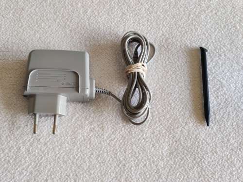 `New` Nintendo 3DS XL Console