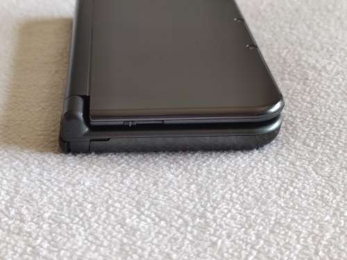 `New` Nintendo 3DS XL Console