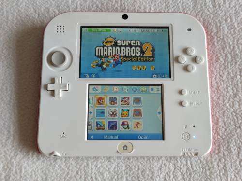 Nintendo 2DS Console + Games
