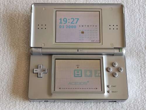 Nintendo DS R4 Card + Games