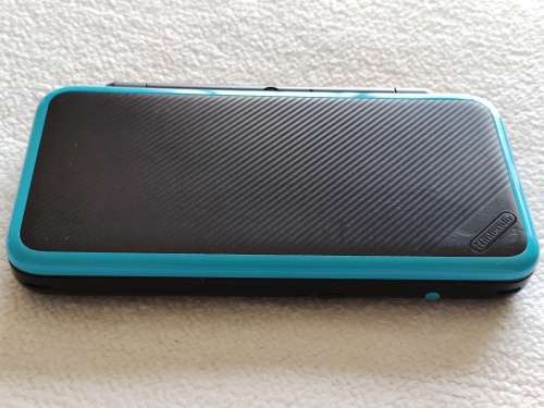 `New` Nintendo 2DS Xl Console + 2 Games