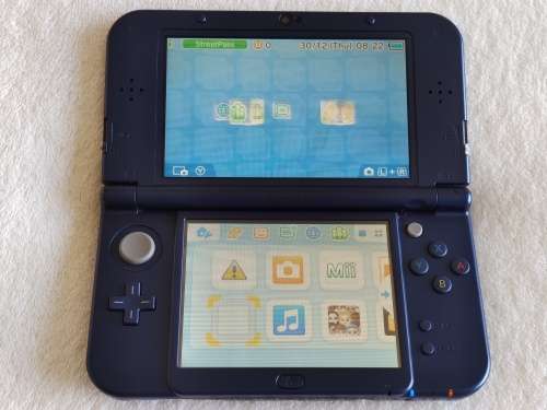 `New` Nintendo 3DS XL Console