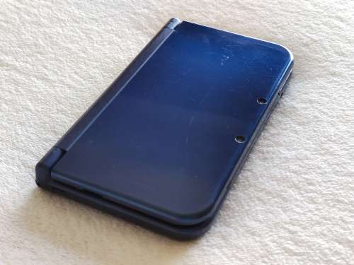 `New` Nintendo 3DS XL Console