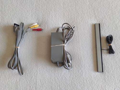 Nintendo Wii Console + 5 Games