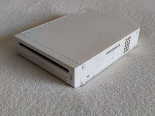 Nintendo Wii Console + 5 Games