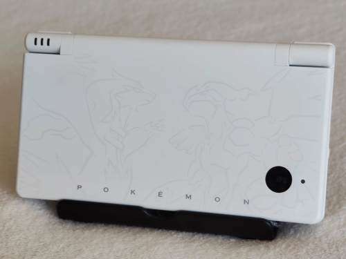 Nintendo DSi Console - Pokemon White Edition