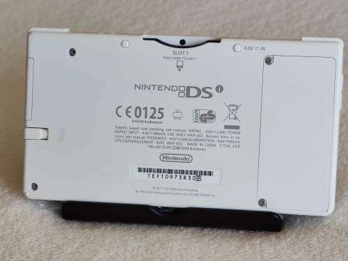 Nintendo DSi Console - Pokemon White Edition