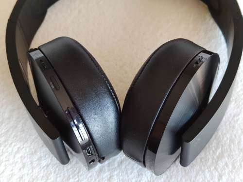Sony Platinum Wireless Headset - PS4 / PS5