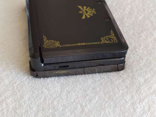 Nintendo 3DS Console - The Legend Of Zelda 25th Anniversary Edition