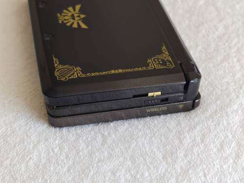 Nintendo 3DS Console - The Legend Of Zelda 25th Anniversary Edition
