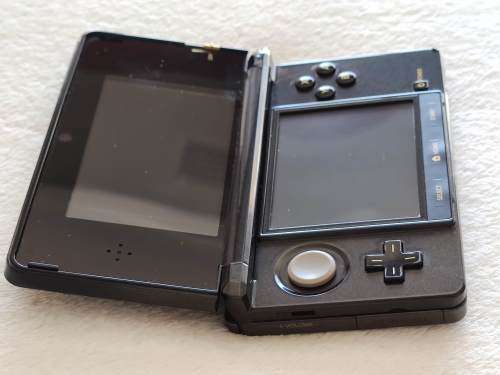Nintendo 3DS Console - The Legend Of Zelda 25th Anniversary Edition