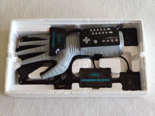 NES Power Glove - Nintendo Entertainment System / Famicom