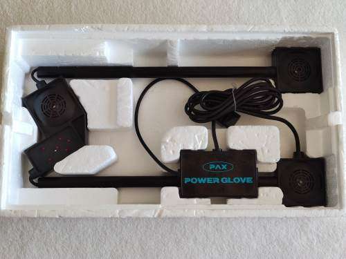 NES Power Glove - Nintendo Entertainment System / Famicom