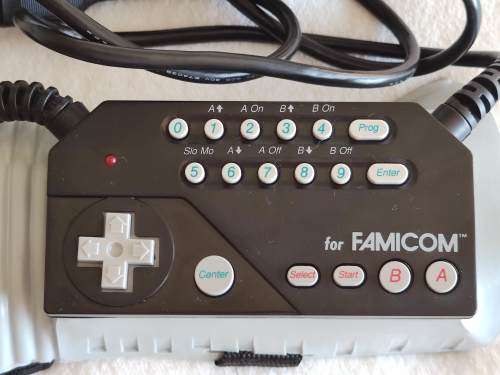 NES Power Glove - Nintendo Entertainment System / Famicom