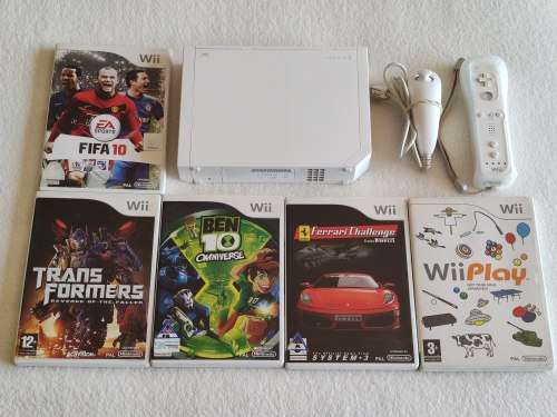 Nintendo Wii Console + 5 Games
