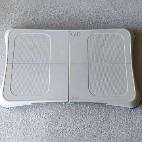 Nintendo Wii Balance Board + Wii Fit Plus Game