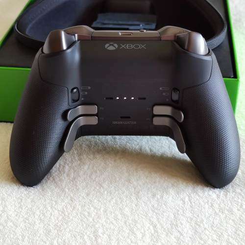 Xbox Elite Series 2 Wireless Controller - Xbox One / Windows