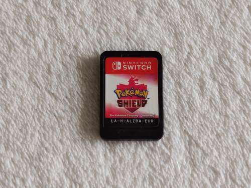 Pokemon Shield - Nintendo Switch Game