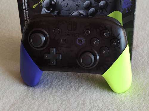 Nintendo Switch Pro Controller - Splatoon 3 Edition