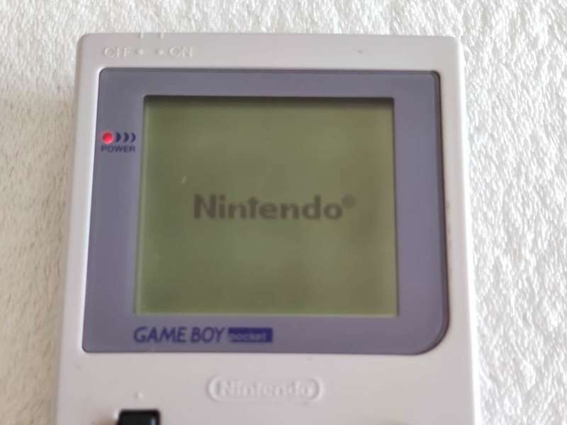 Nintendo Game Boy Pocket Console