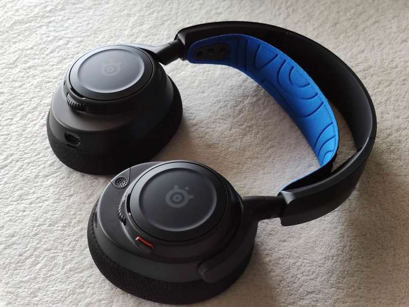 Steelseries Arctis Nova 7P - Wireless Gaming Headset (PS5/PS4)
